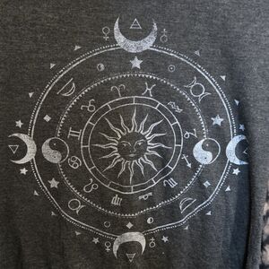 LOL Vintage Womens Celestial Zodiac Sun Moon Graphic T-Shirt Gray Small